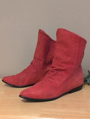 Bootalinos Vintage Red Suede Ankle Boots